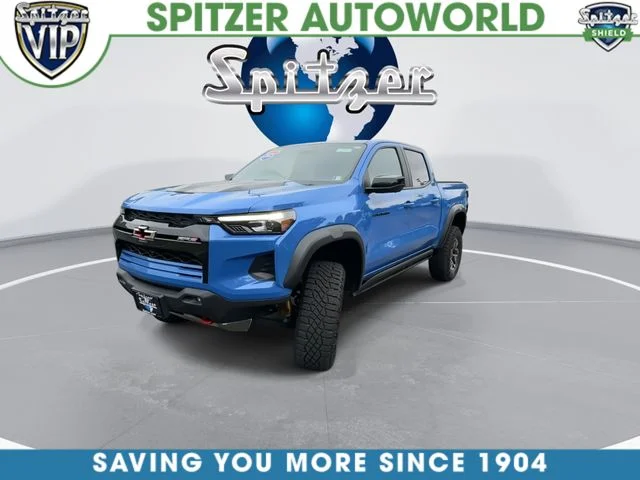 Used 2025 Blue Chevrolet ZR2 image 4