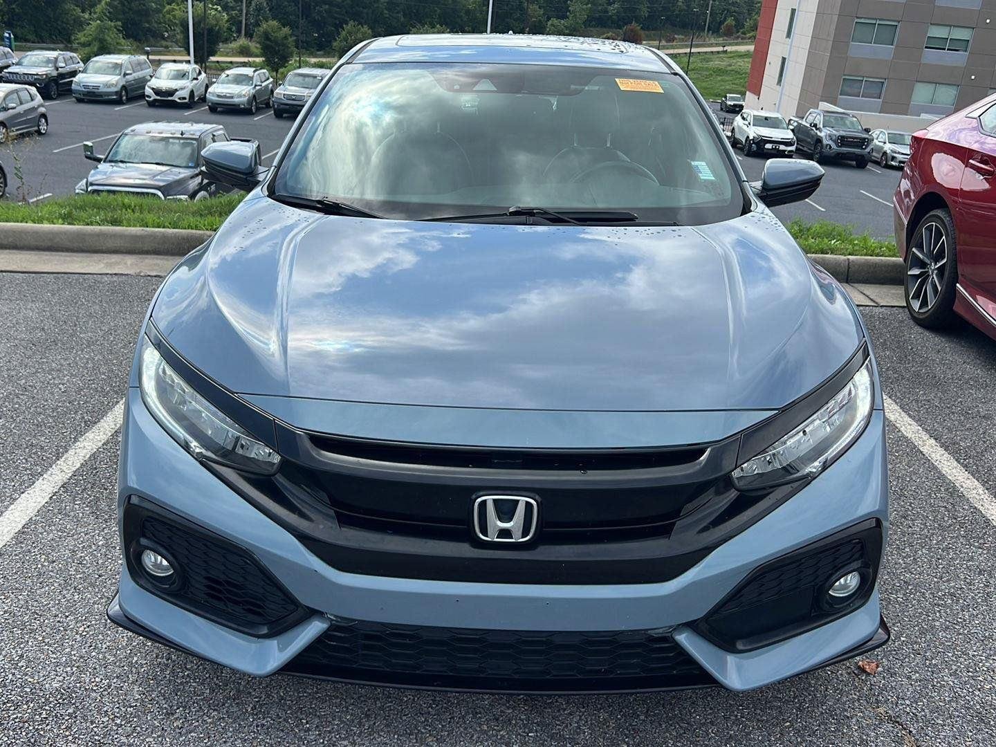 Used 2017 Sonic Gray Pearl Honda Sport Touring image 7