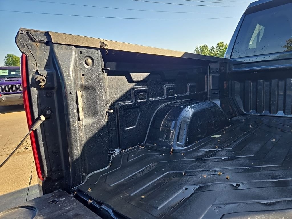 Used 2021 Gray Chevrolet Custom image 25