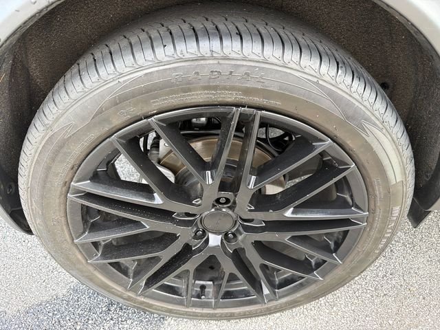 Used 2022 Black Nissan SL image 17