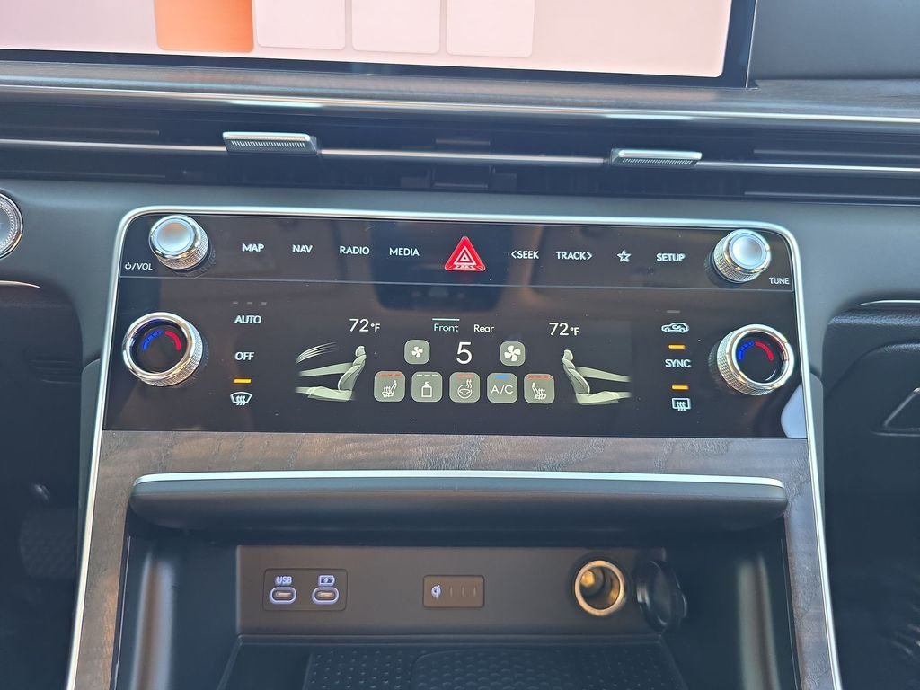 Certified Used 2026 Black Genesis 2.5T Select image 19