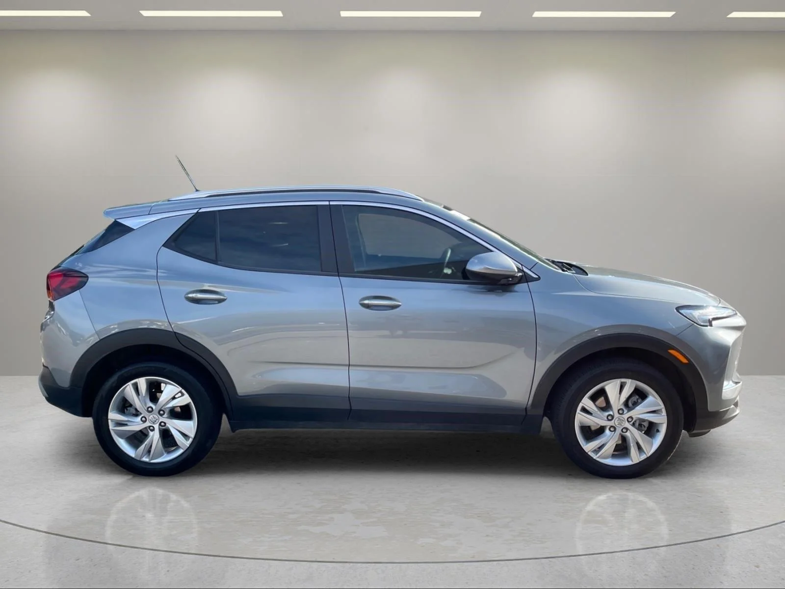 Used 2025 Moonstone Gray Metallic Buick Preferred image 7