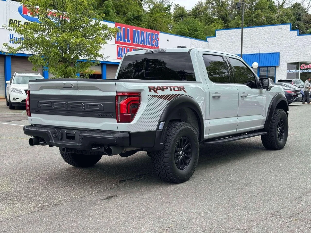 Used 2024 Avalanche Ford Raptor image 7