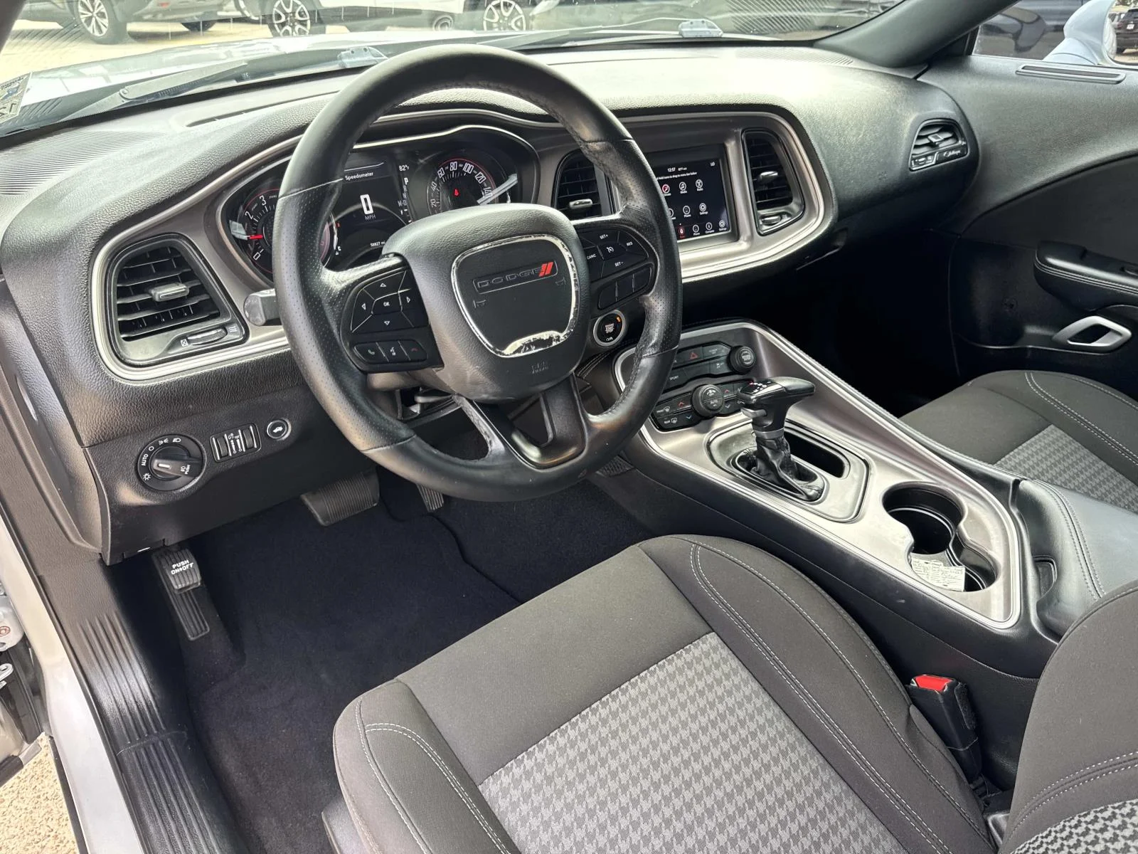 Used 2022 Triple Nickel Clearcoat Dodge SXT image 17