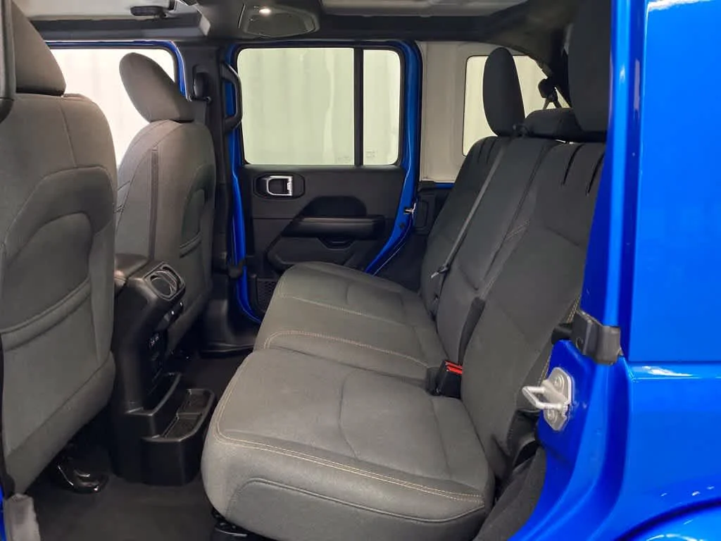 Used 2024 Hydro Blue Pearlcoat Jeep Sahara image 17
