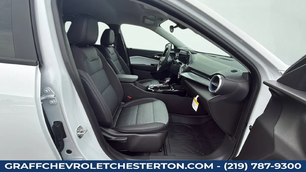 2026 Chevrolet Trax LT - Photo 35