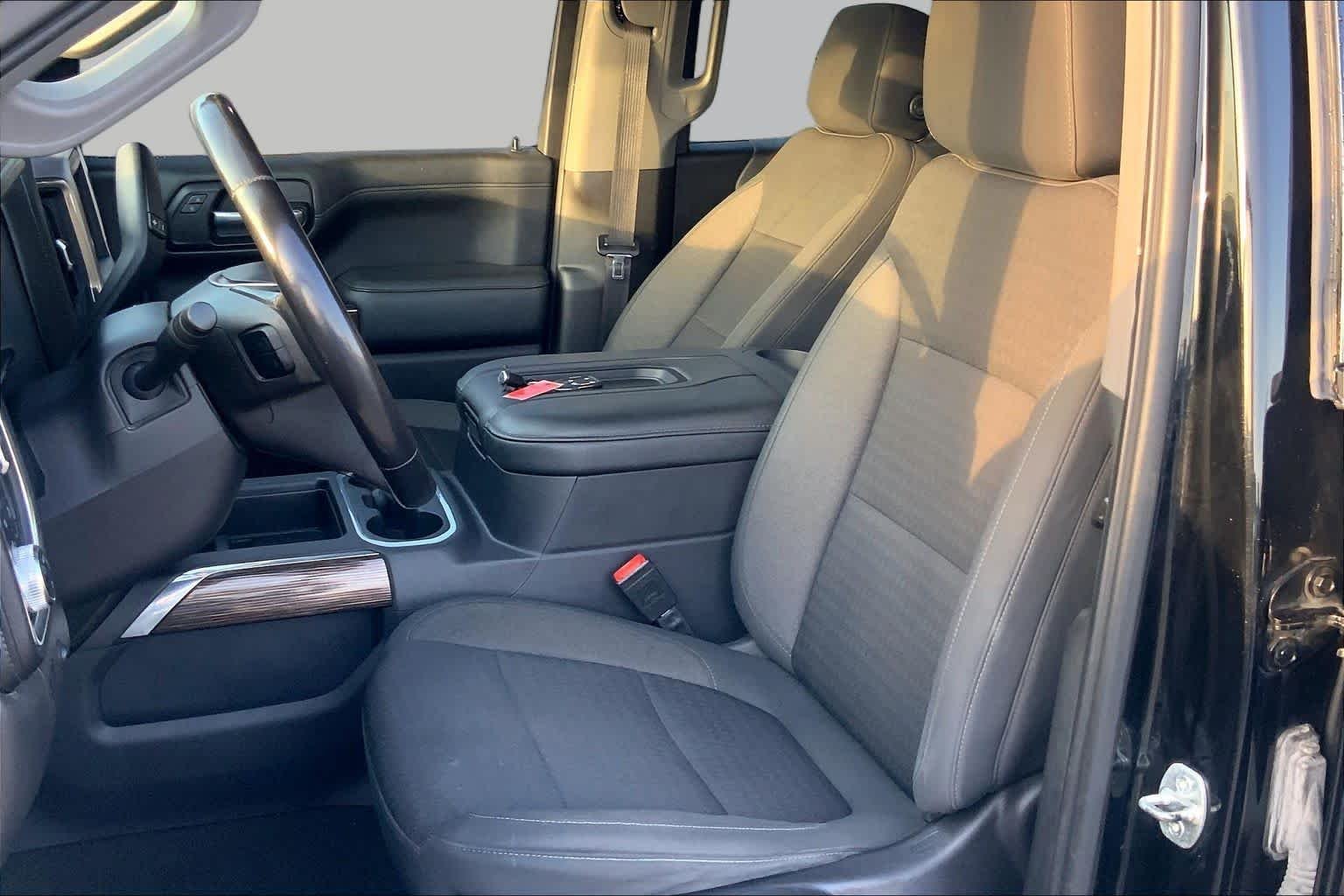 Used 2021 Onyx Black GMC Elevation image 8