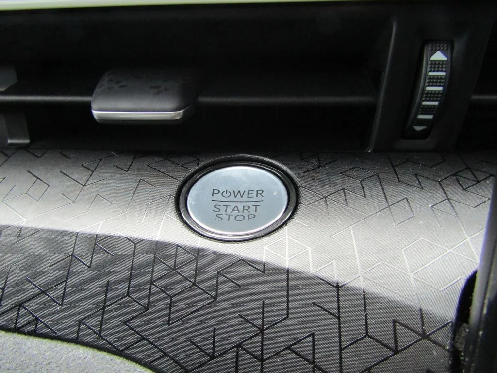 Used 2025 Desert Sand Ford GT image 34