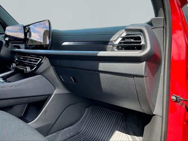 2026 Chevrolet Traverse LT - Photo 28