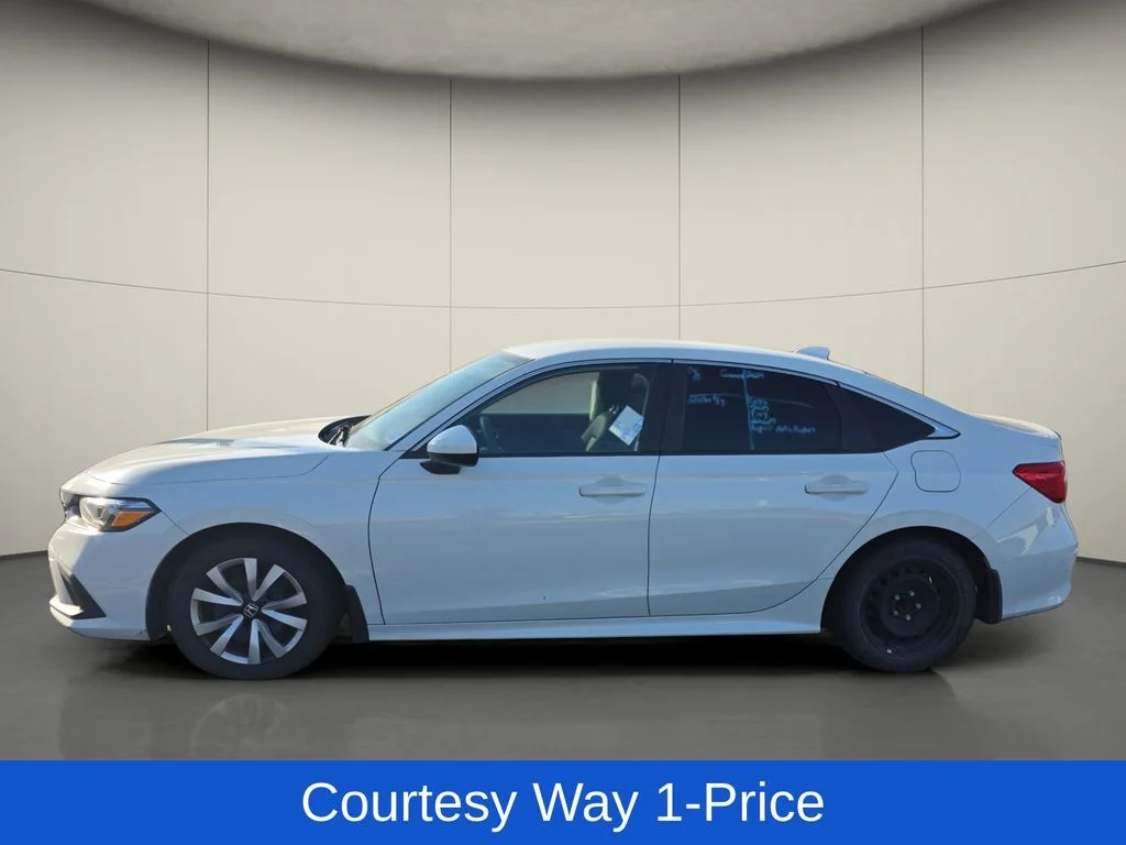 Used 2024 White Honda LX image 5