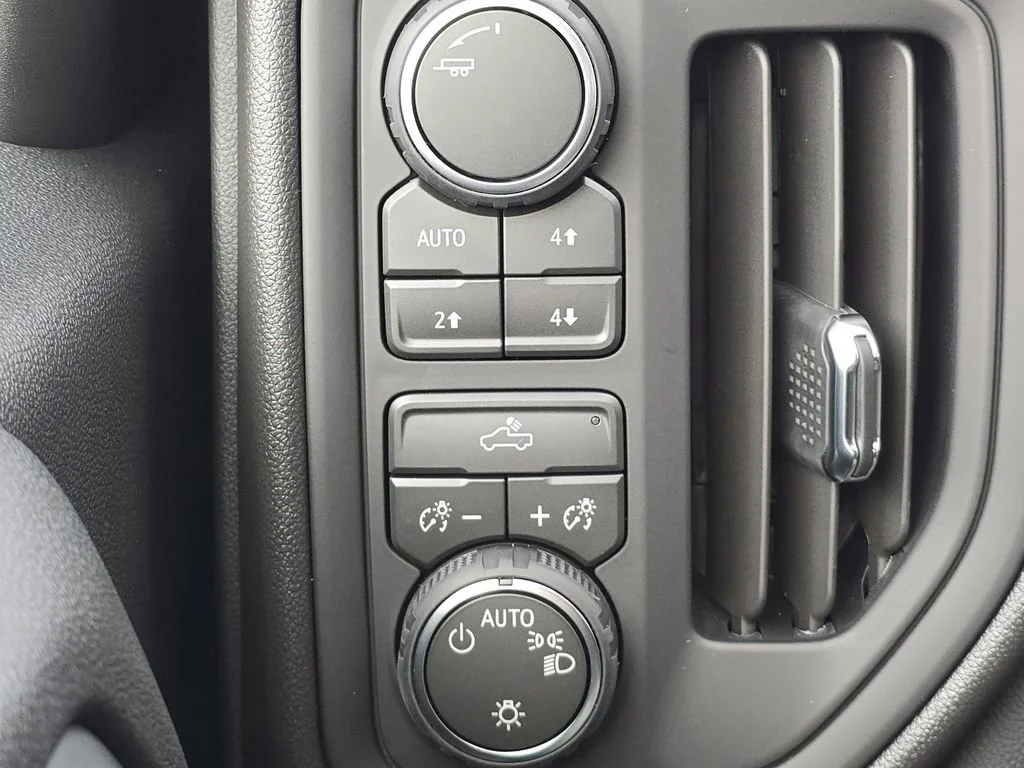 2026 Chevrolet Silverado 1500 Custom Trail Boss - Photo 14