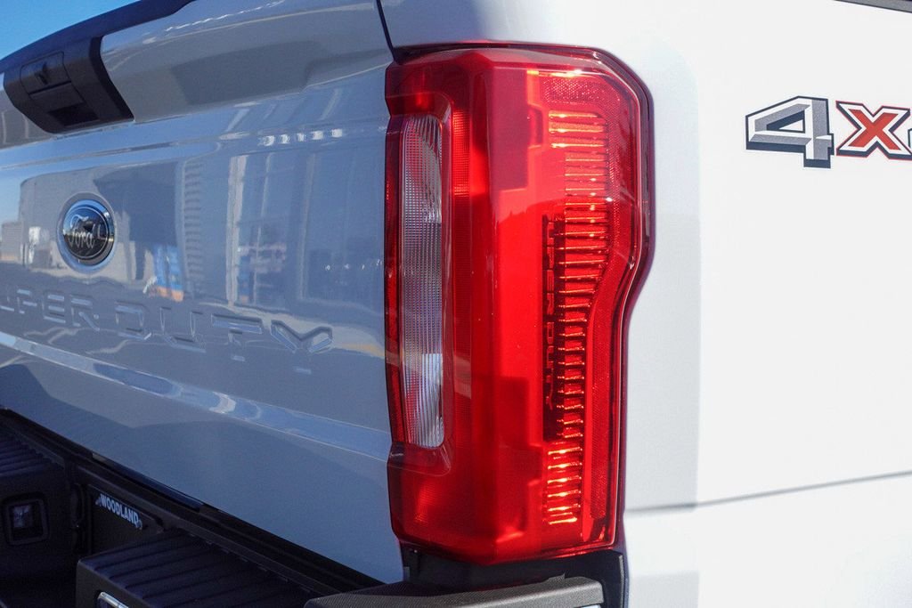 New 2026 Oxford White Ford F-250® XLT image 9