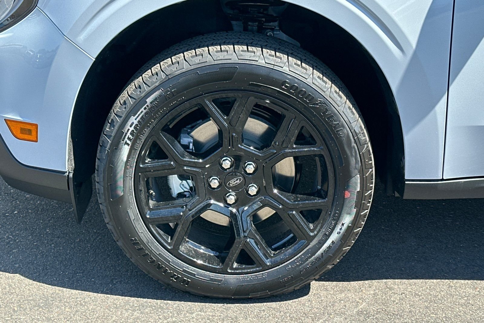 New 2026 White Ford Lariat image 23