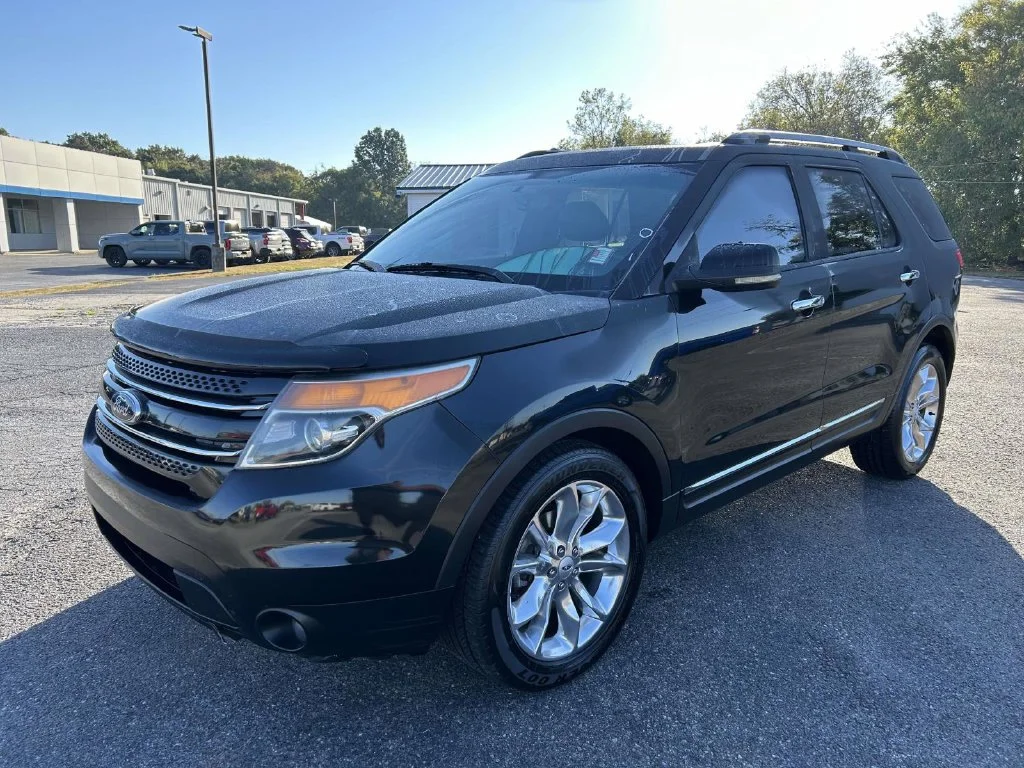 Used 2013 Black Ford XLT image 8