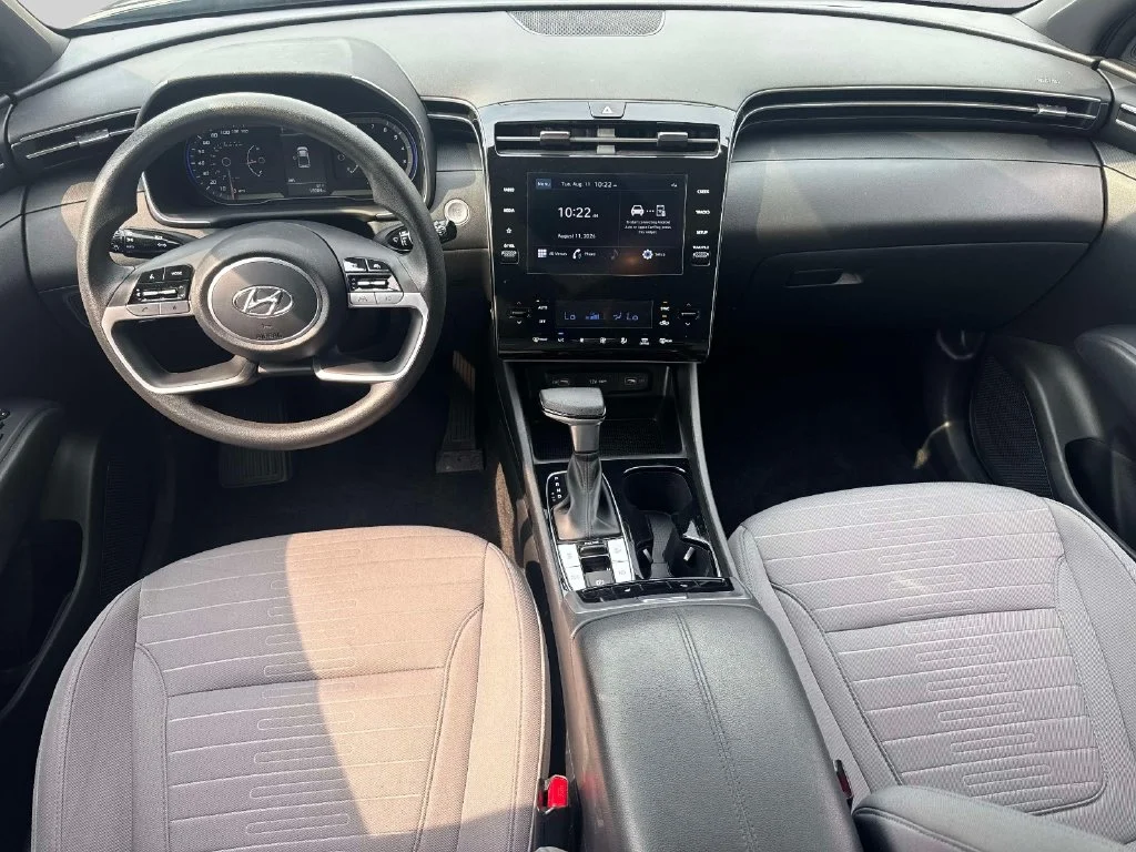 Used 2024 Black Hyundai SEL image 12