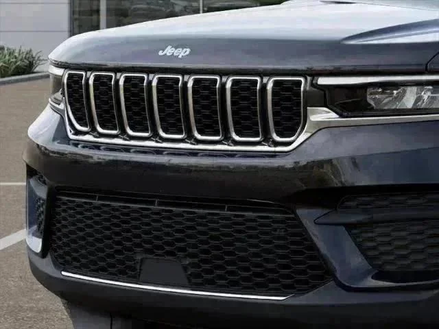 2025 Jeep Grand Cherokee Laredo - Photo 38