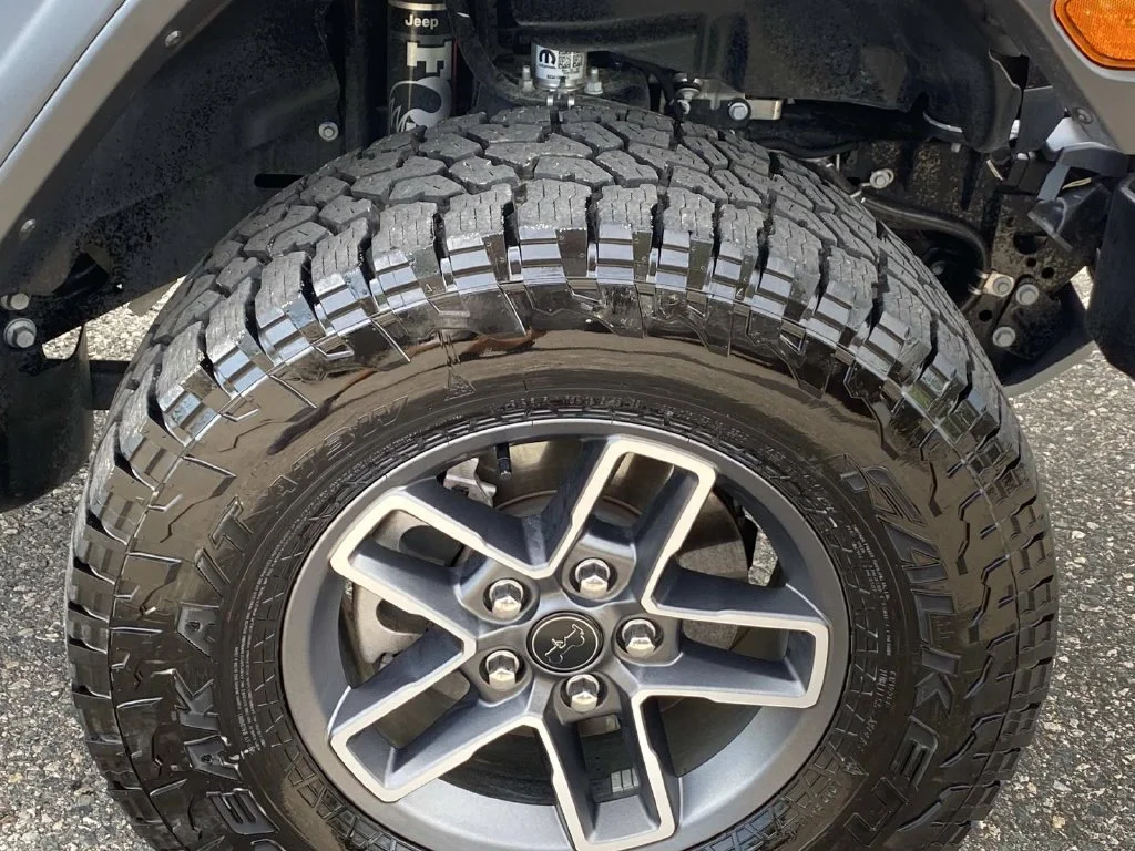 Certified Used 2026 Gray Jeep Mojave image 27