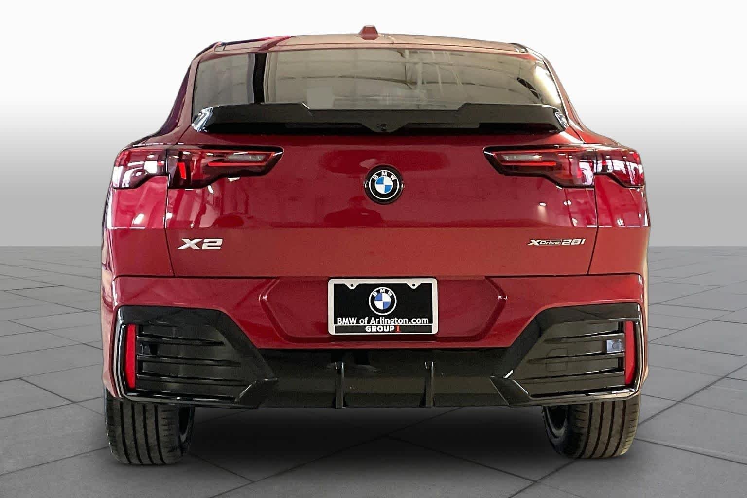 New 2026 Vegas Red Metallic BMW xDrive28i image 4