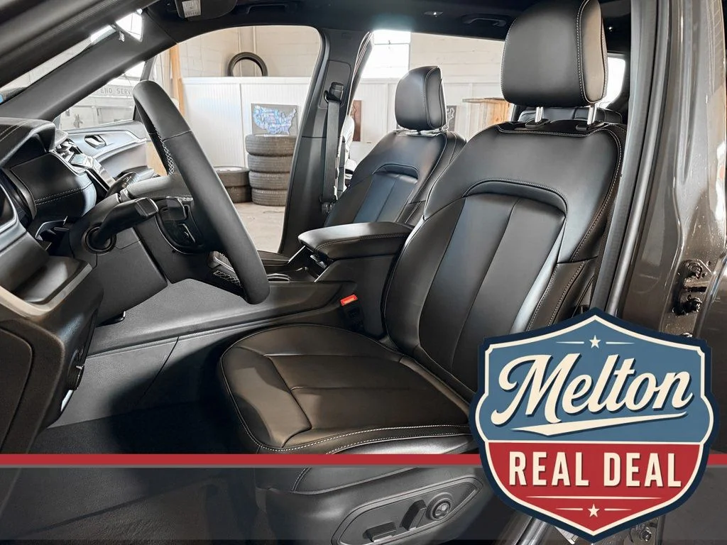 New 2025 Gray Jeep Limited image 19