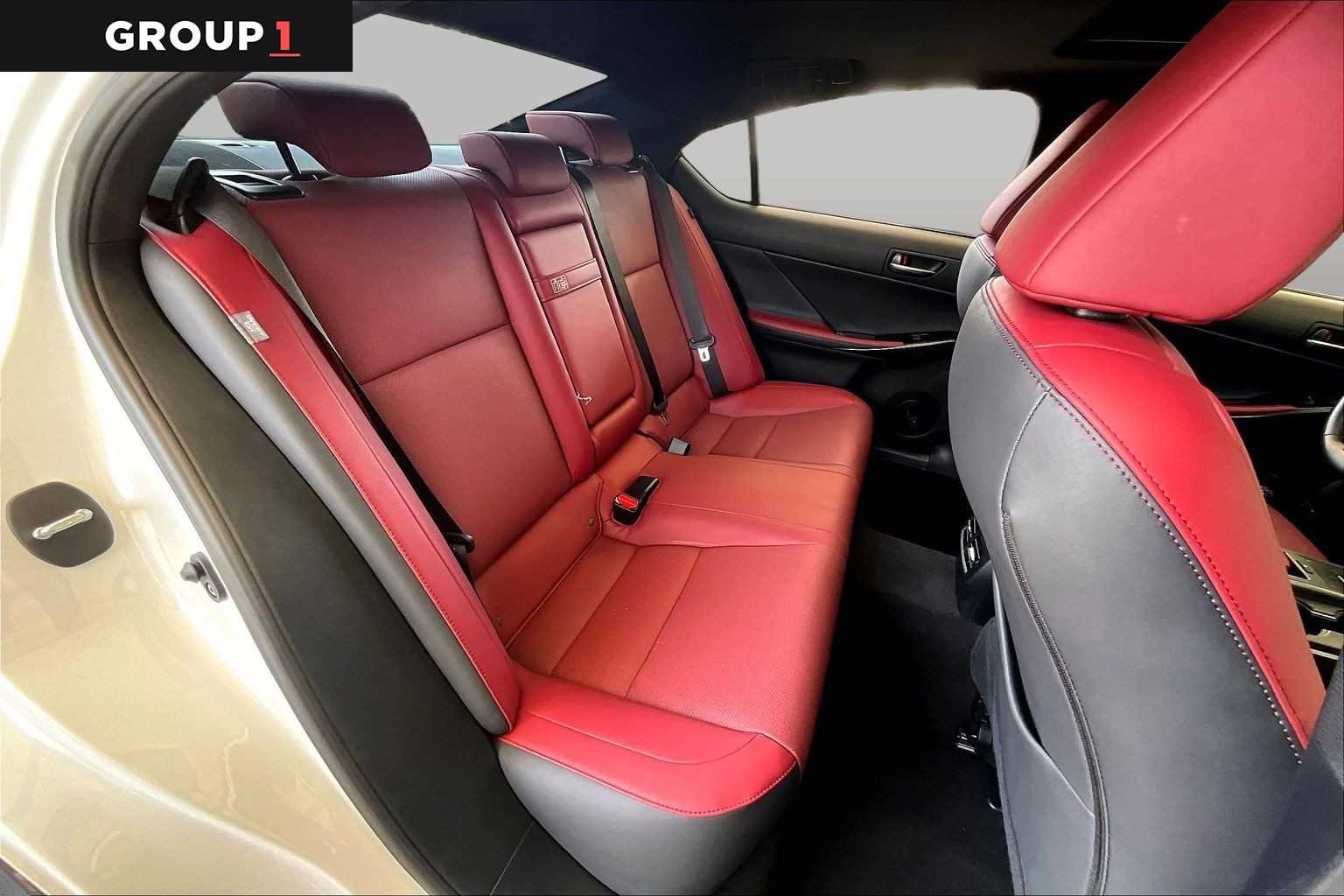 Certified Used 2025 ULTRA WHITE Lexus F SPORT Design image 18