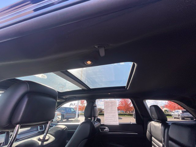 Used 2018 Diamond Black Jeep Limited image 34