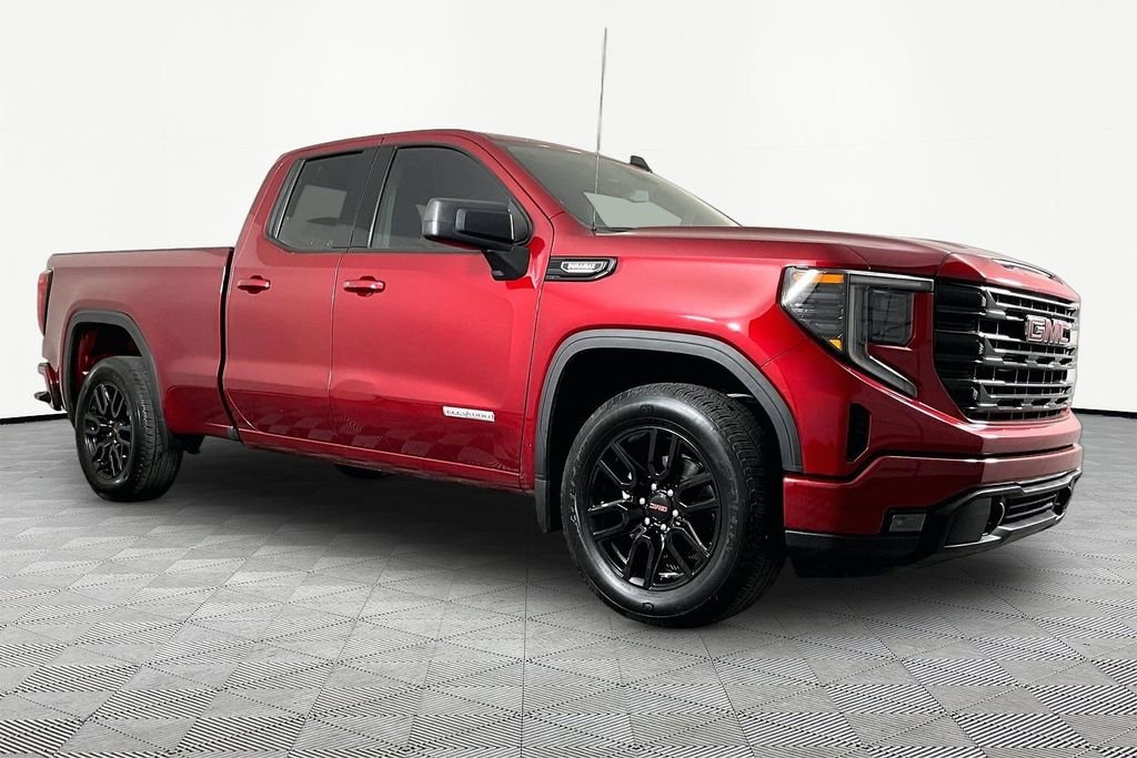 Used 2024 Red GMC Elevation image 3