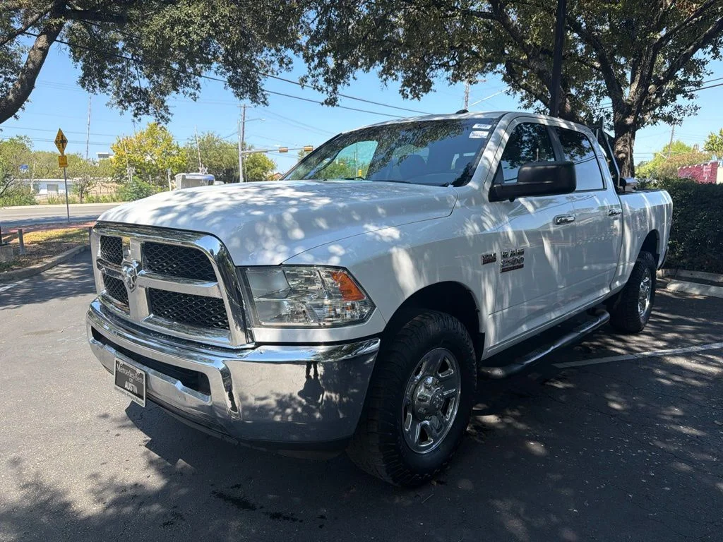 Used 2016 White Ram SLT image 3