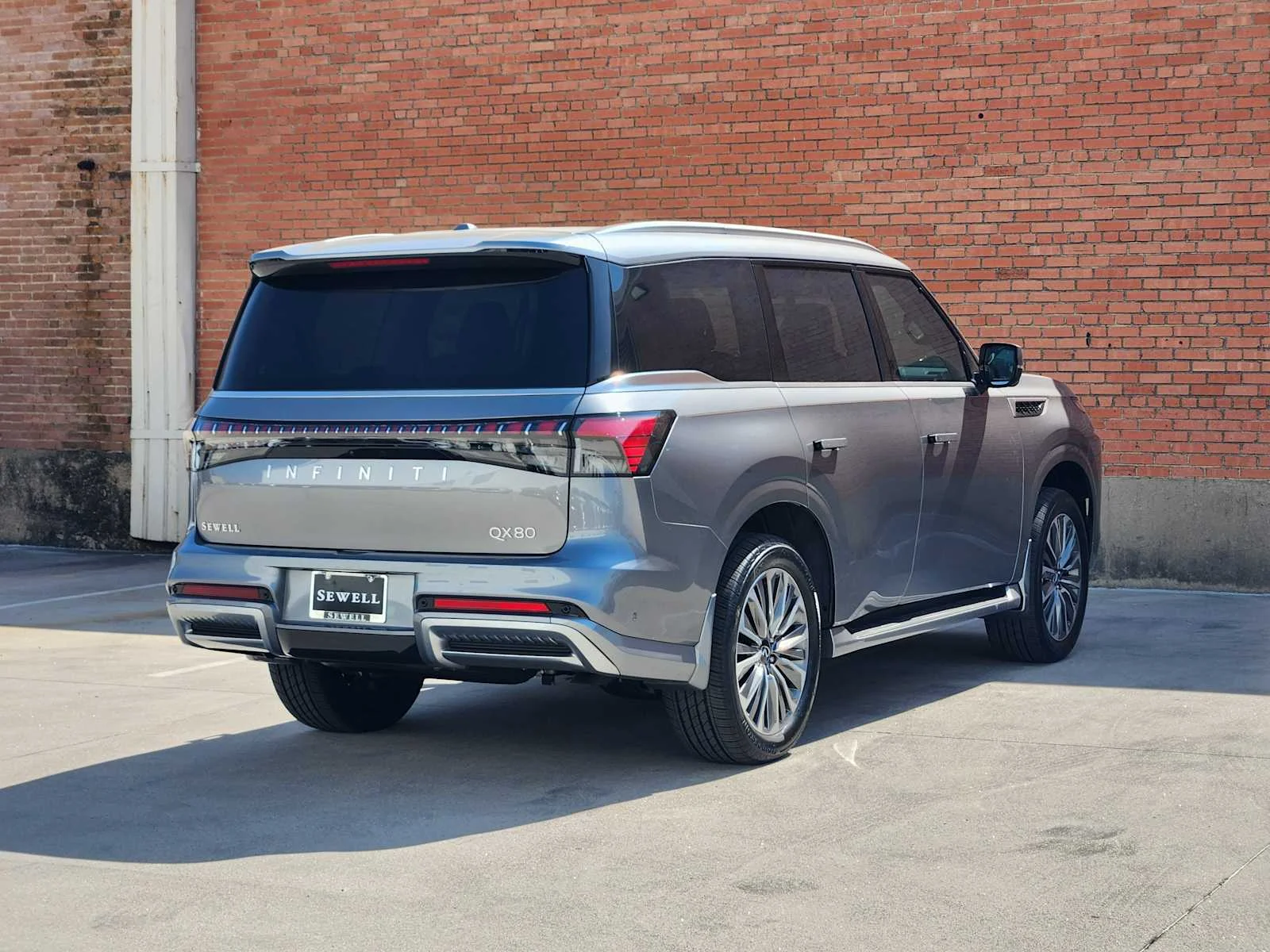 New 2027 DYNAMIC METAL INFINITI Luxe 2WD image 3