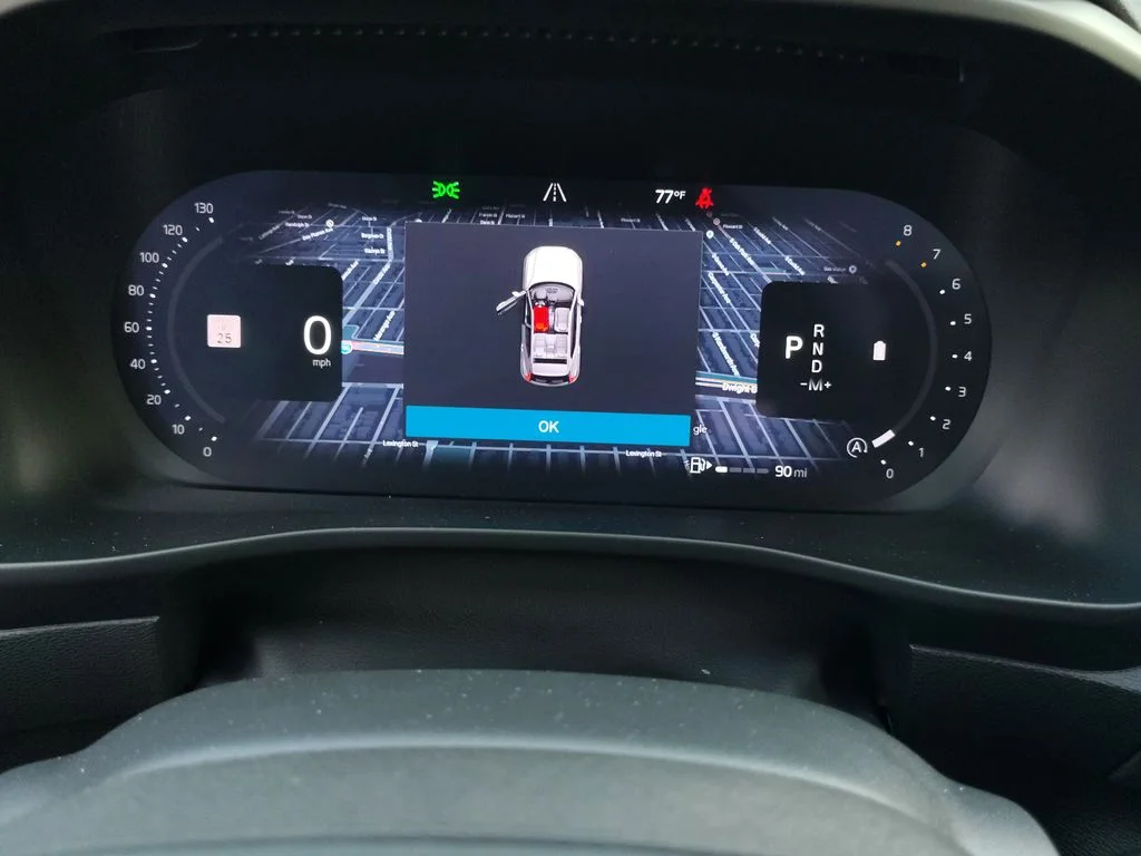 2026 Volvo XC40 Plus - Photo 18