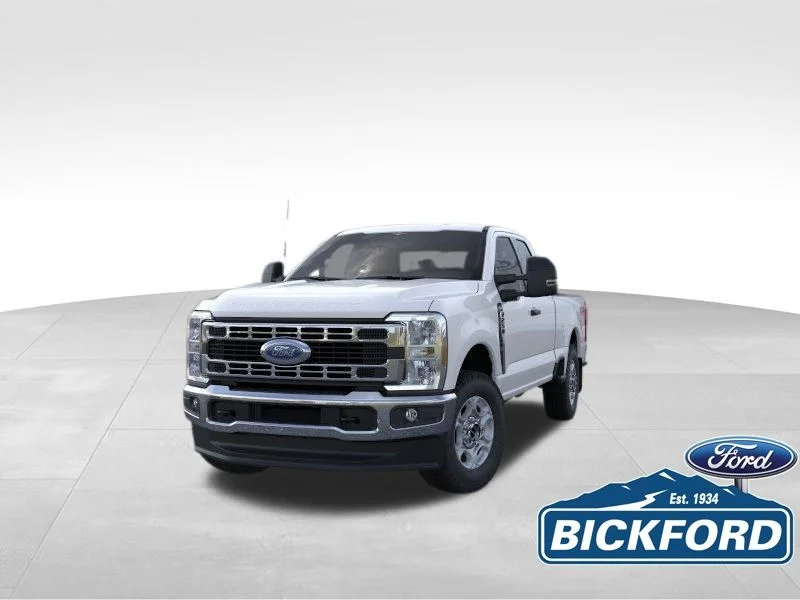 New 2026 White Ford XLT image 2