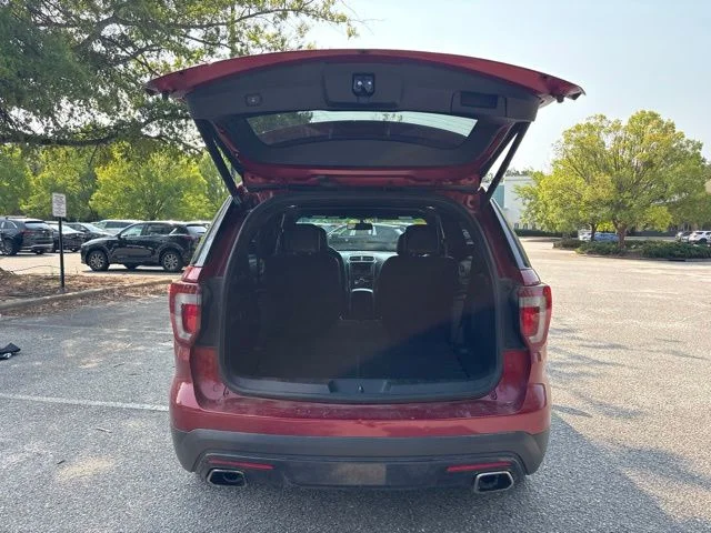Used 2016 Red Ford Sport image 20