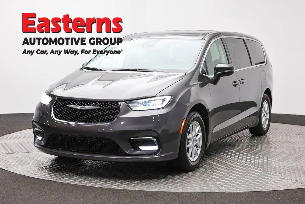 Used 2023 Gray Chrysler Touring L image 1
