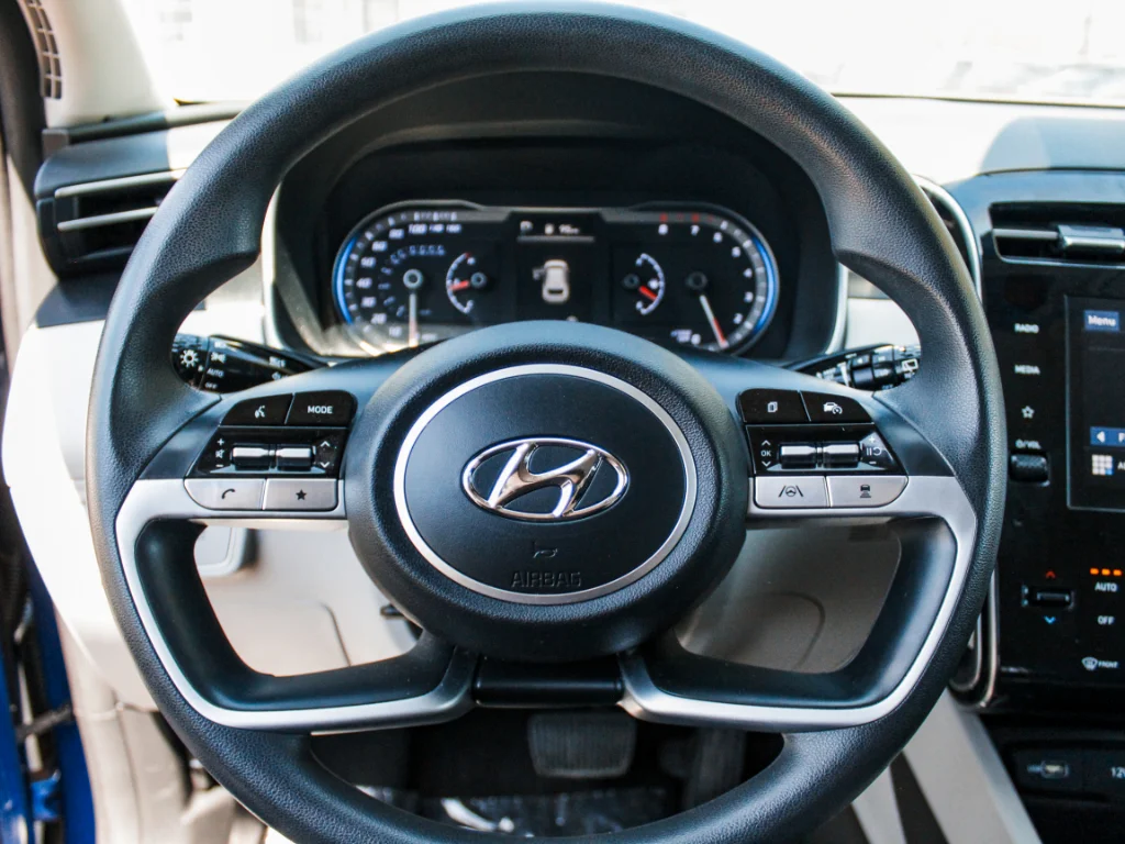 Used 2024 Vapor Blue Metallic Hyundai SEL image 12