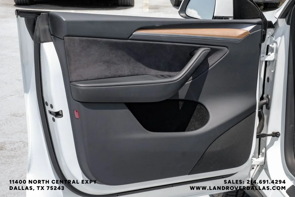 Used 2023 White Tesla Long Range image 35