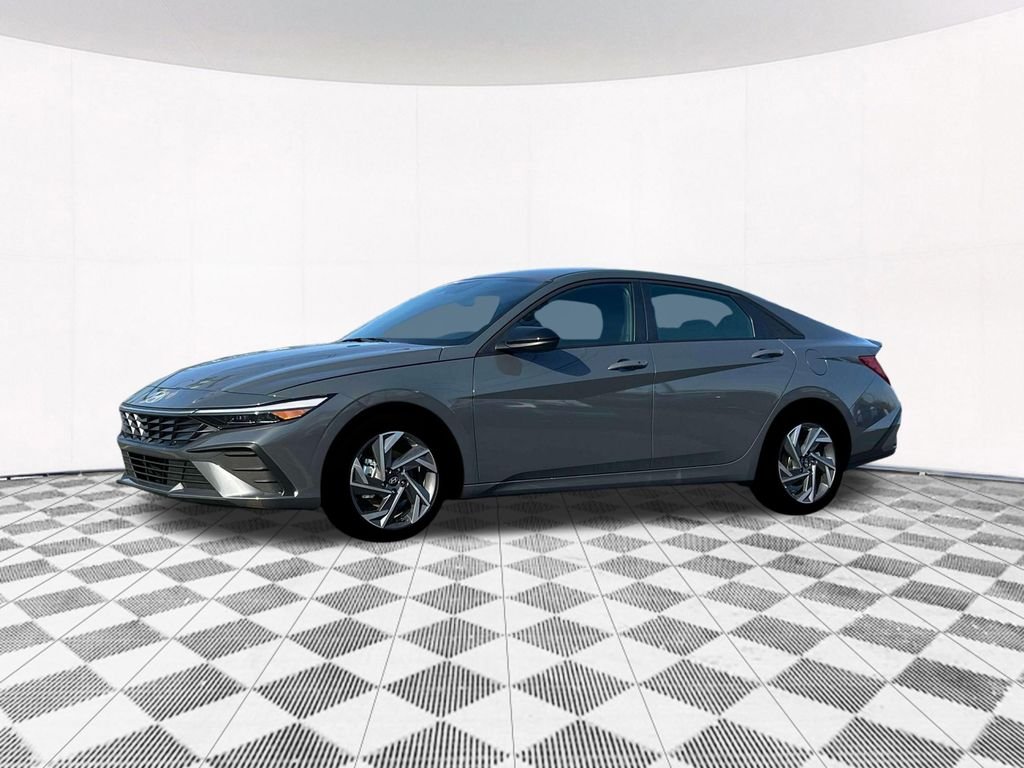 2025 Hyundai Elantra Hybrid SEL Sport photo 2