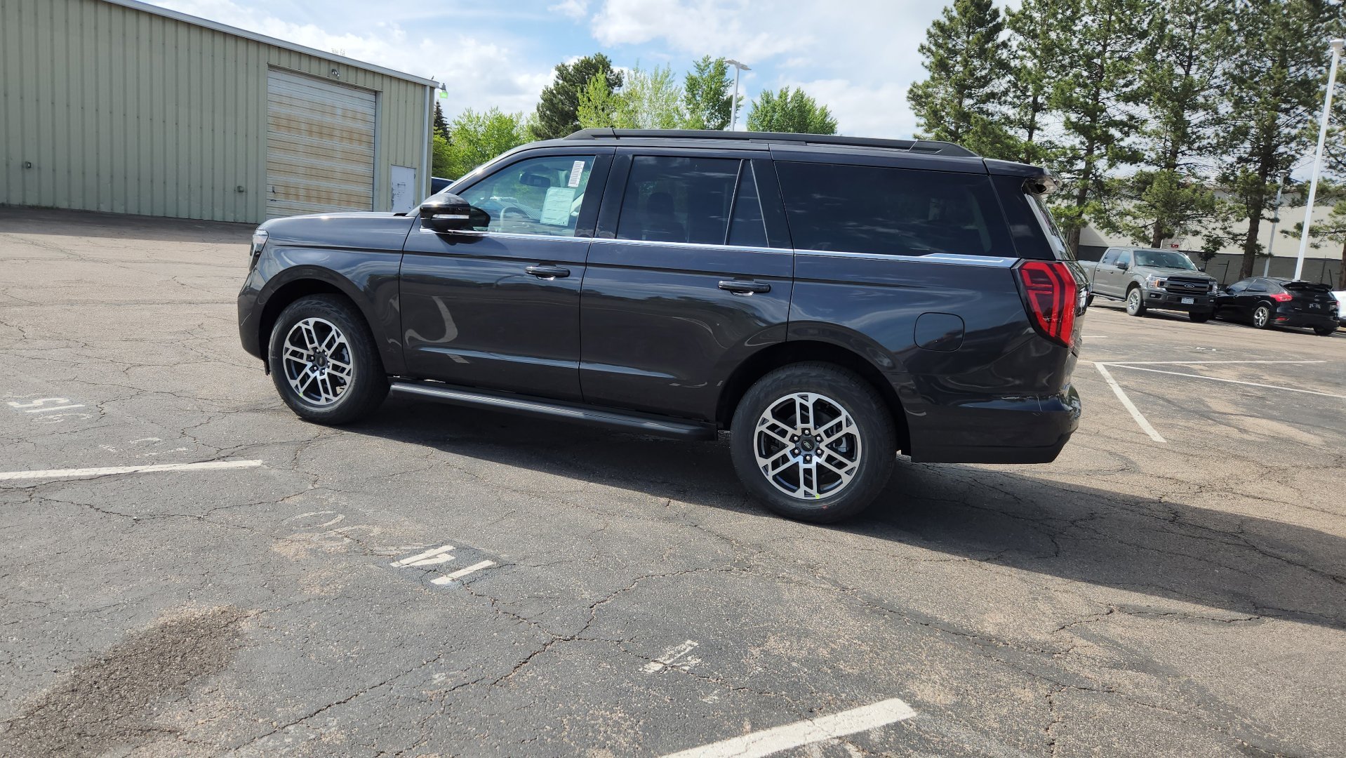 New 2026 Dark Matter Gray Metallic Ford Active image 7