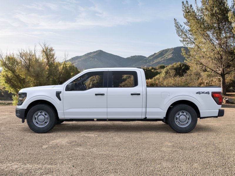 New 2026 Oxford White Ford XL image 3