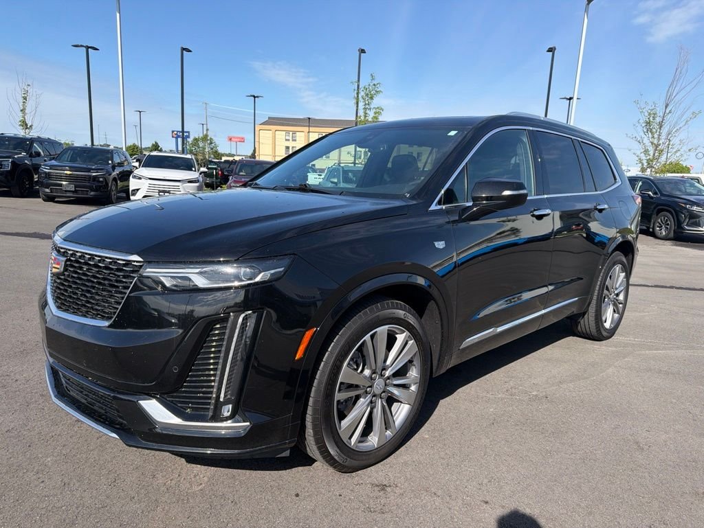 2025 Cadillac XT6 Premium Luxury Auto's photo