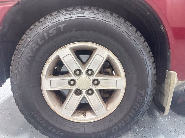 Used 2004 Red Nissan XE image 11