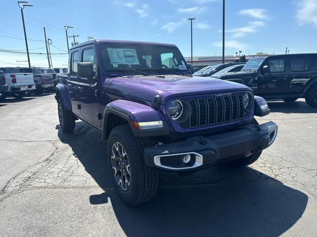 2026 Jeep Gladiator Sahara Auto's photo