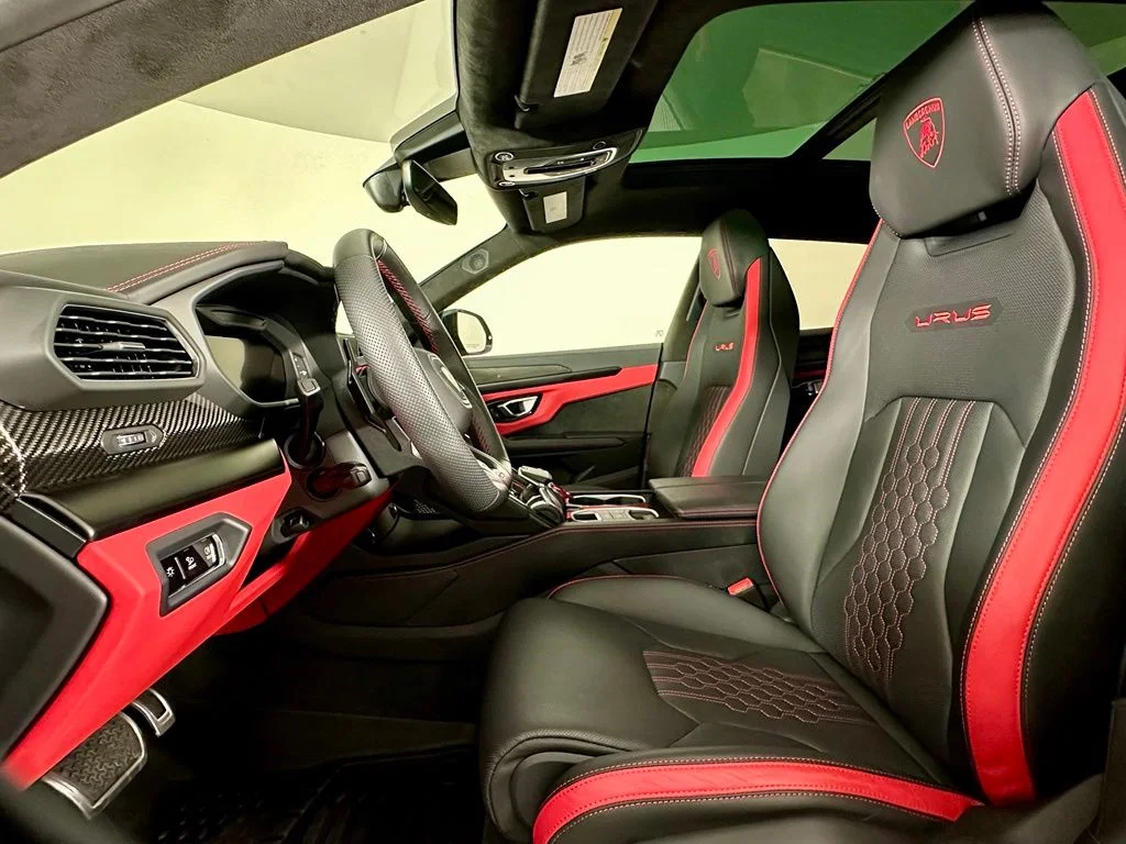 Used 2024 Black Lamborghini S image 9