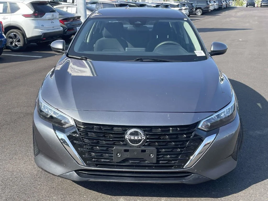 Used 2025 Gray Nissan S image 8