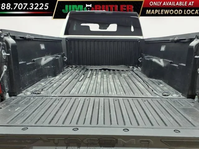 Used 2025  Toyota SR image 25