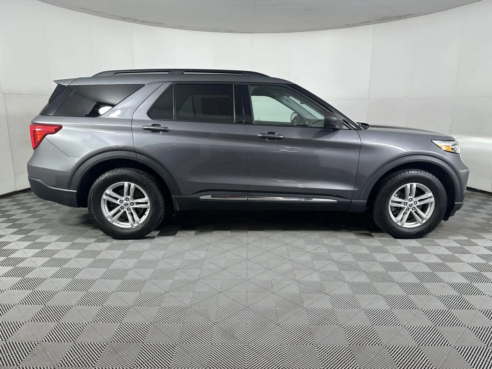 Used 2021 Carbonized Gray Ford XLT image 18