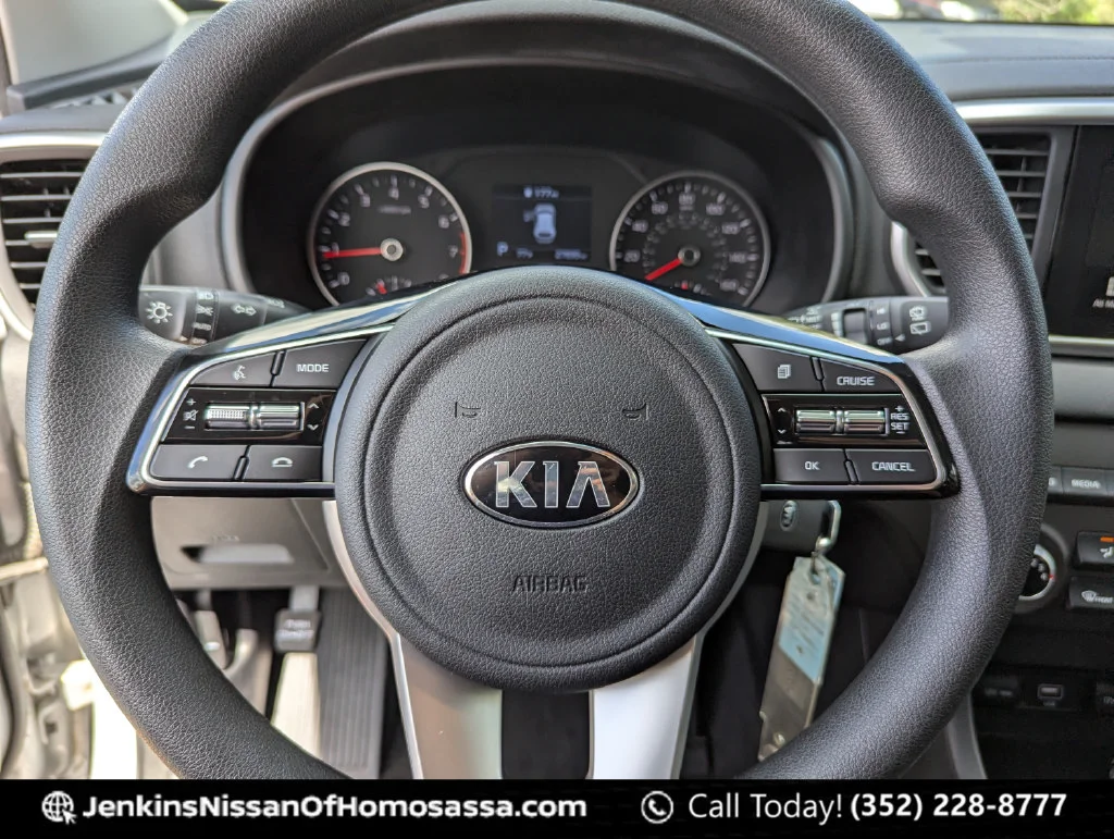Used 2022 Silver Kia LX image 41