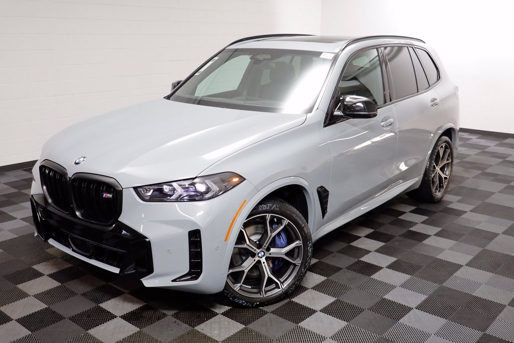 2026 BMW X5 M60i - Photo 2
