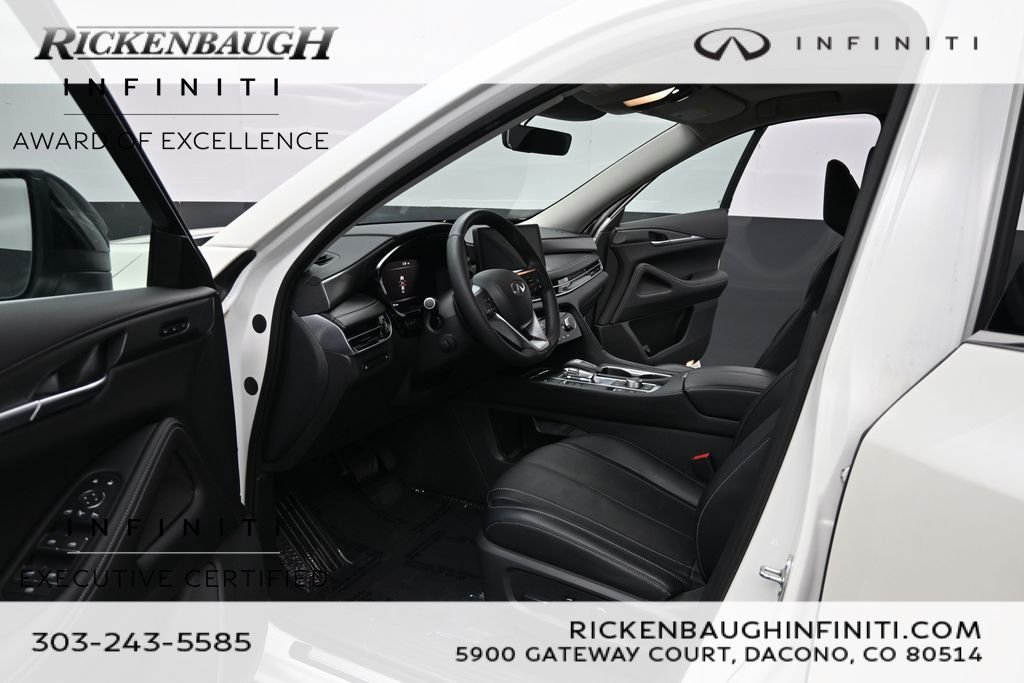 Certified Used 2023 White INFINITI LUXE image 11