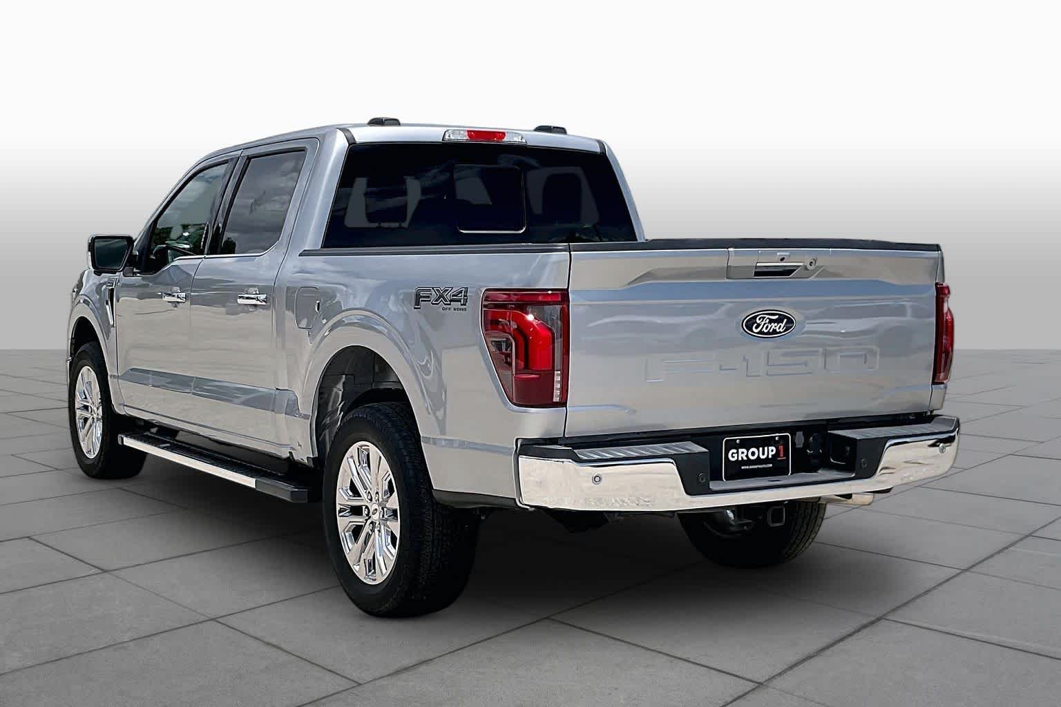 Used 2024 Iconic Silver Ford LARIAT image 11