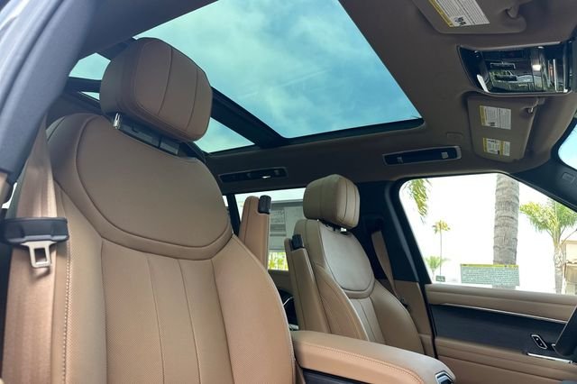 New 2026 Varesine Blue Land Rover SE image 15