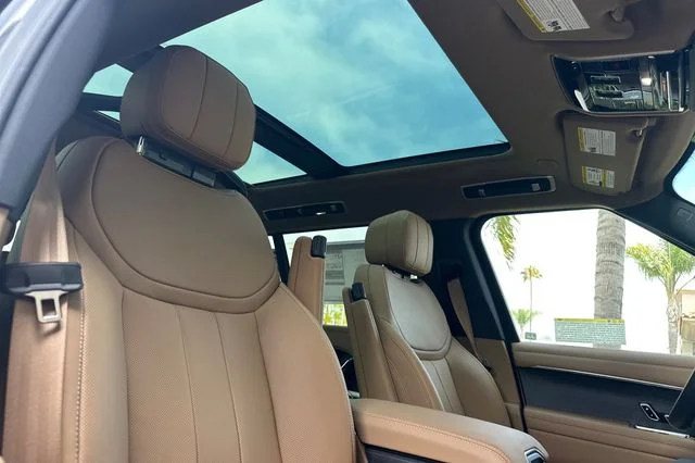 New 2026 Varesine Blue Land Rover SE image 15